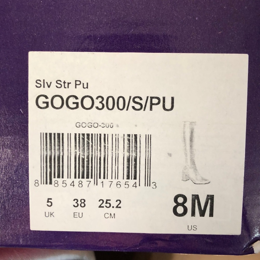 Go Go disco Diva S costume & silver boots - Picture 8 of 8